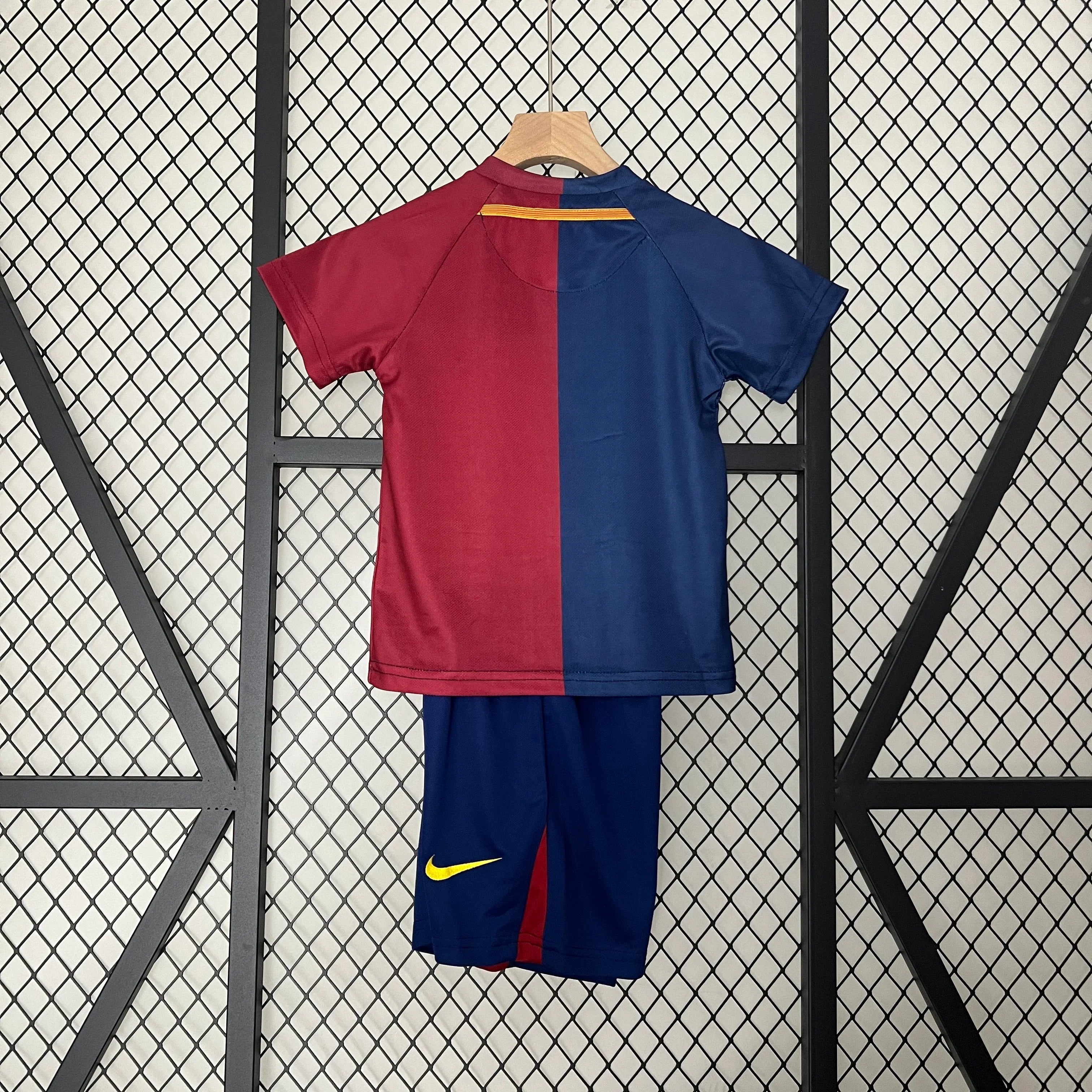 FC Barcelona Niños 2008-09 - Fútbol Club Vintage