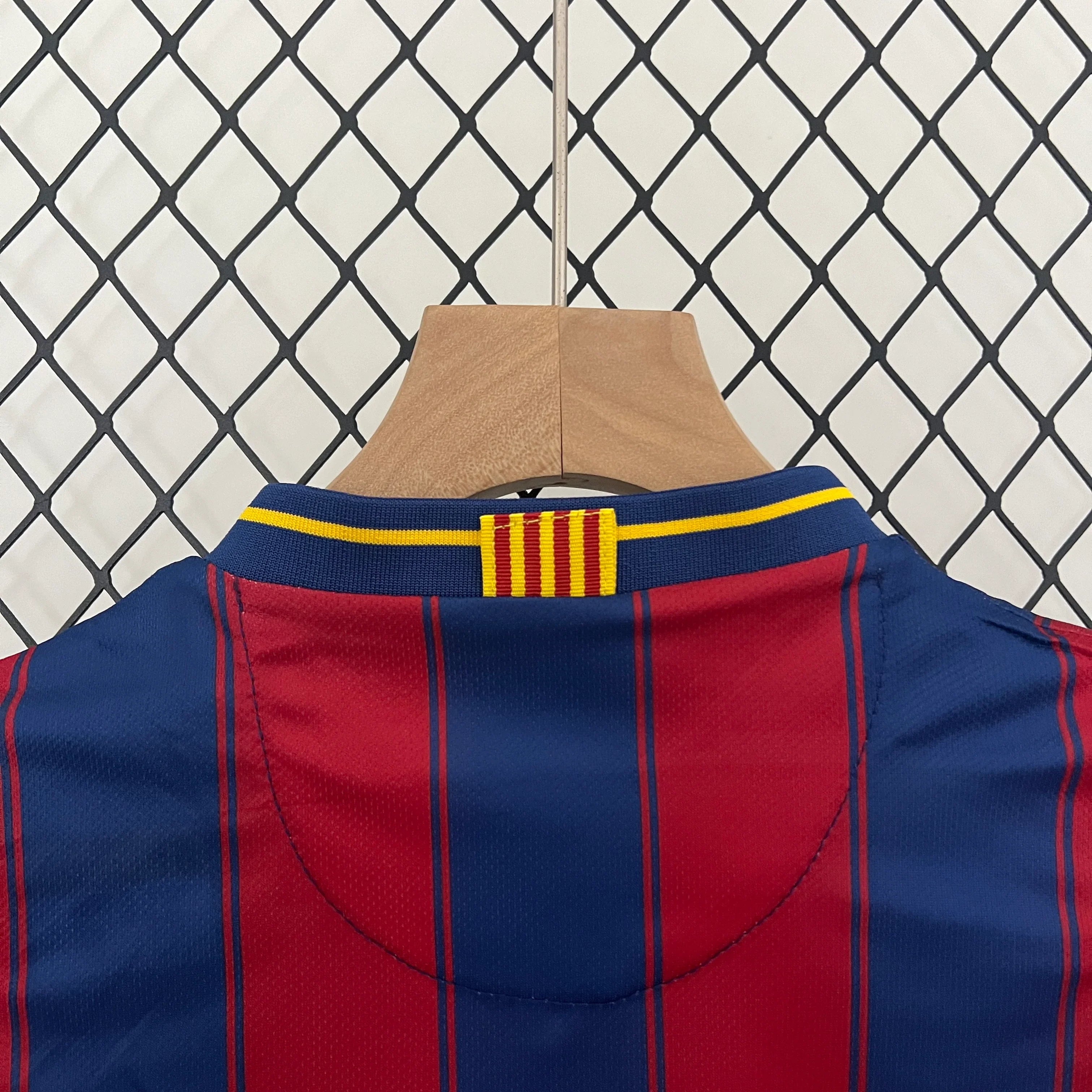 FC Barcelona Niños 2009-10 - Fútbol Club Vintage