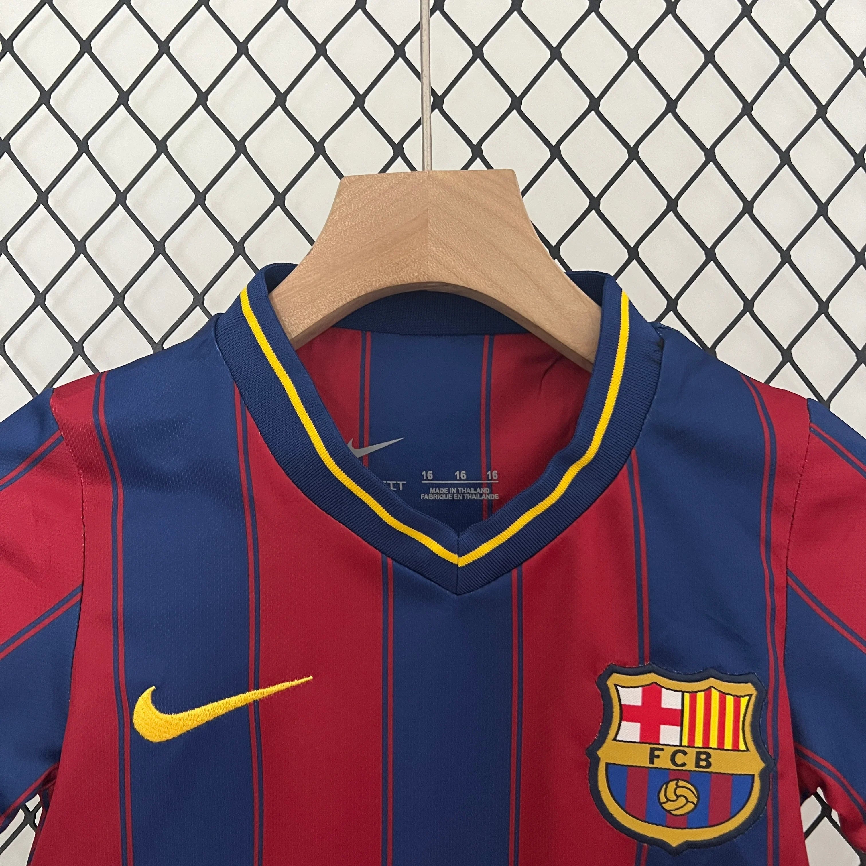FC Barcelona Niños 2009-10 - Fútbol Club Vintage