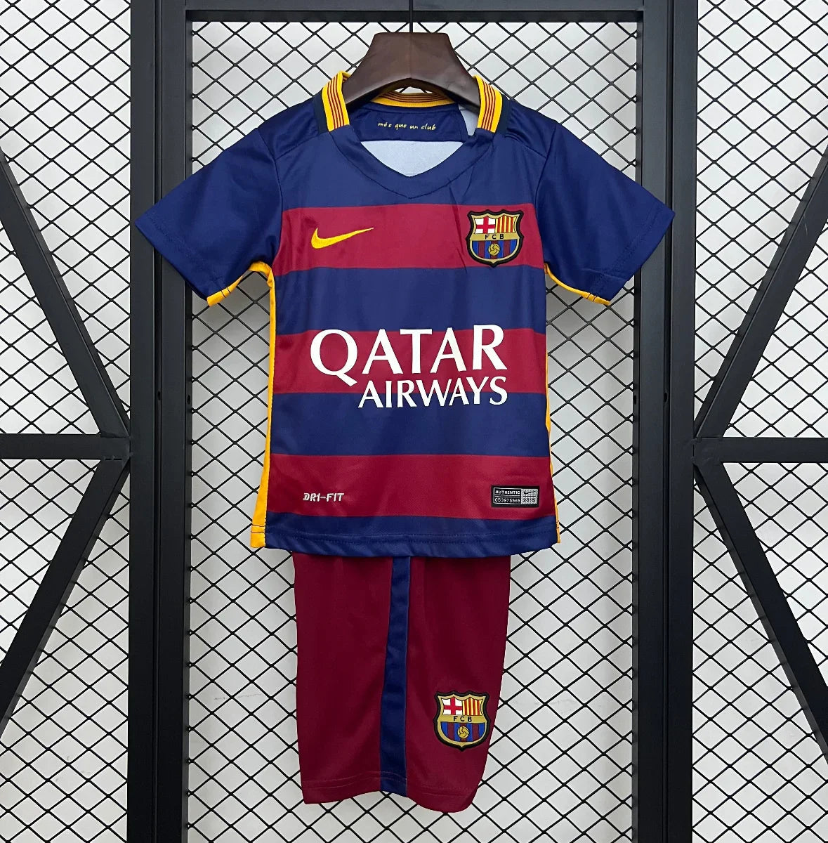 FC Barcelona Niños 2015-16 - Fútbol Club Vintage