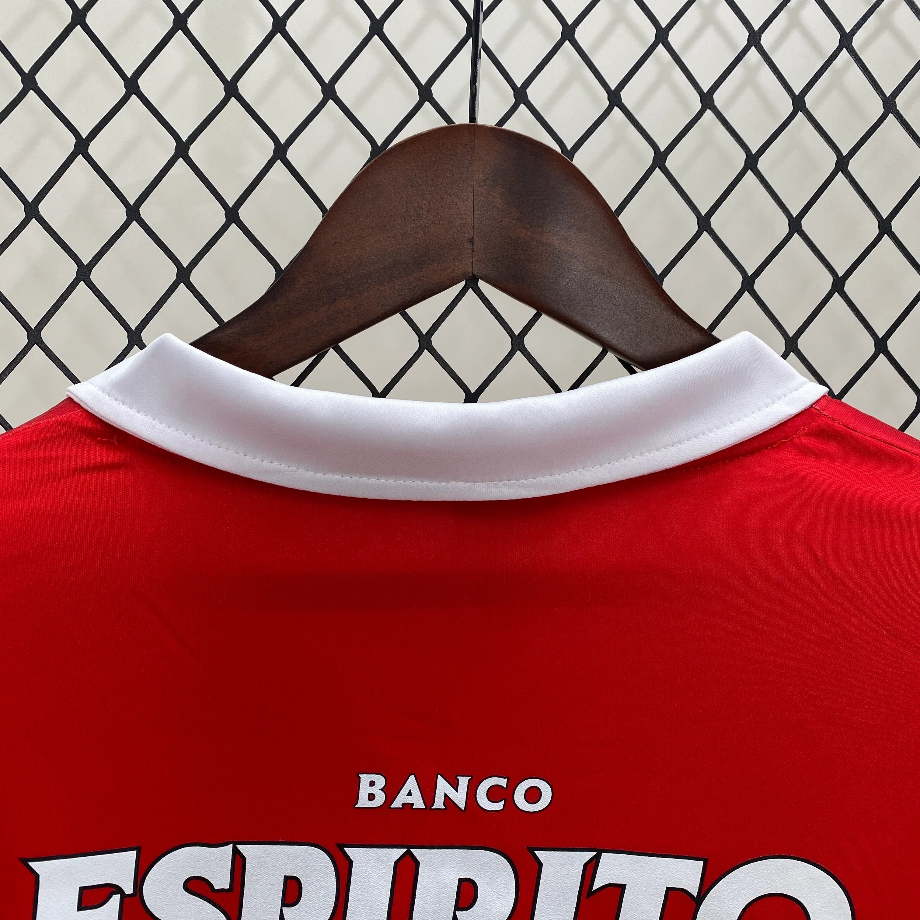 Camiseta Retro SL Benfica 2004-05 - Fútbol Club Vintage