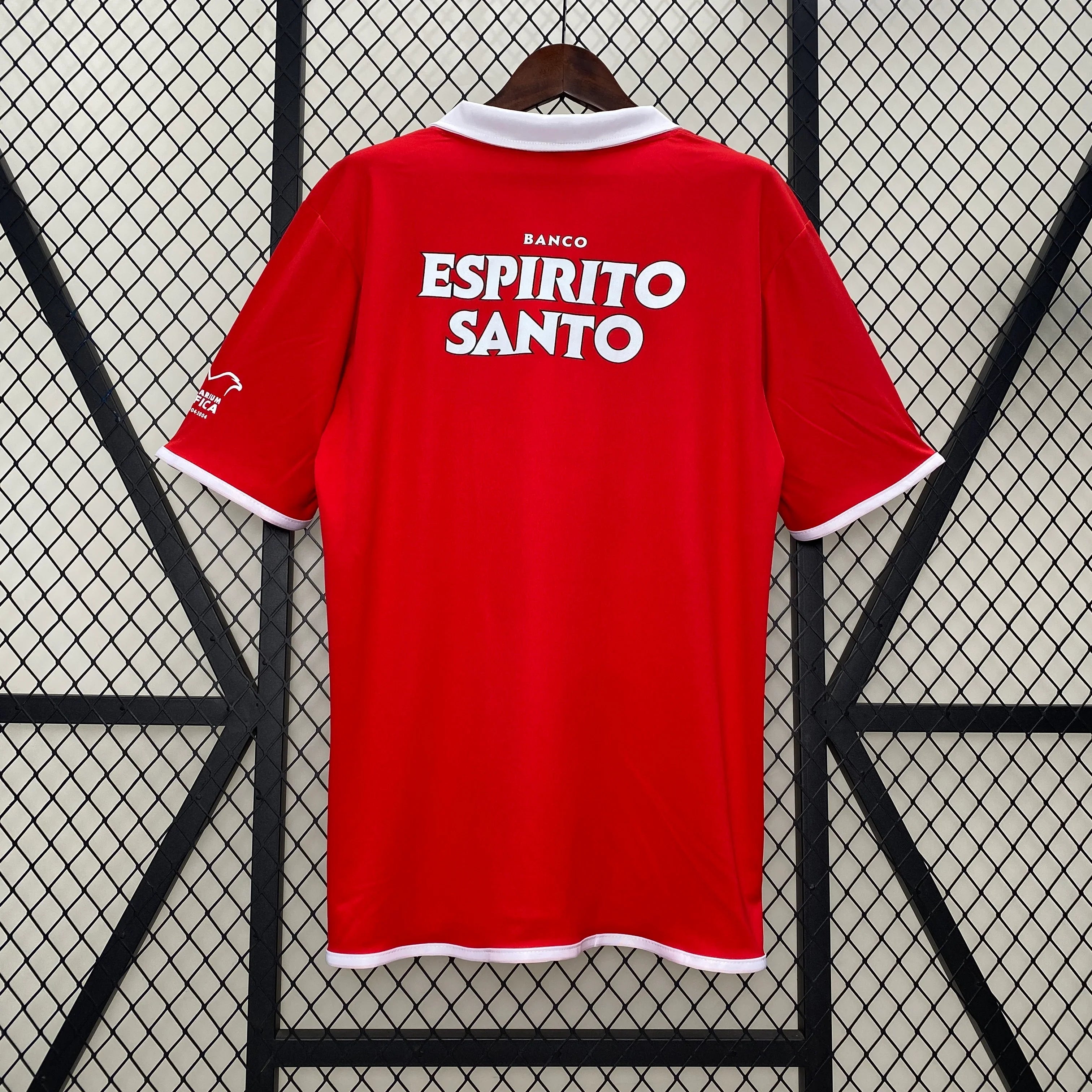 Camiseta Retro SL Benfica 2004-05 - Fútbol Club Vintage