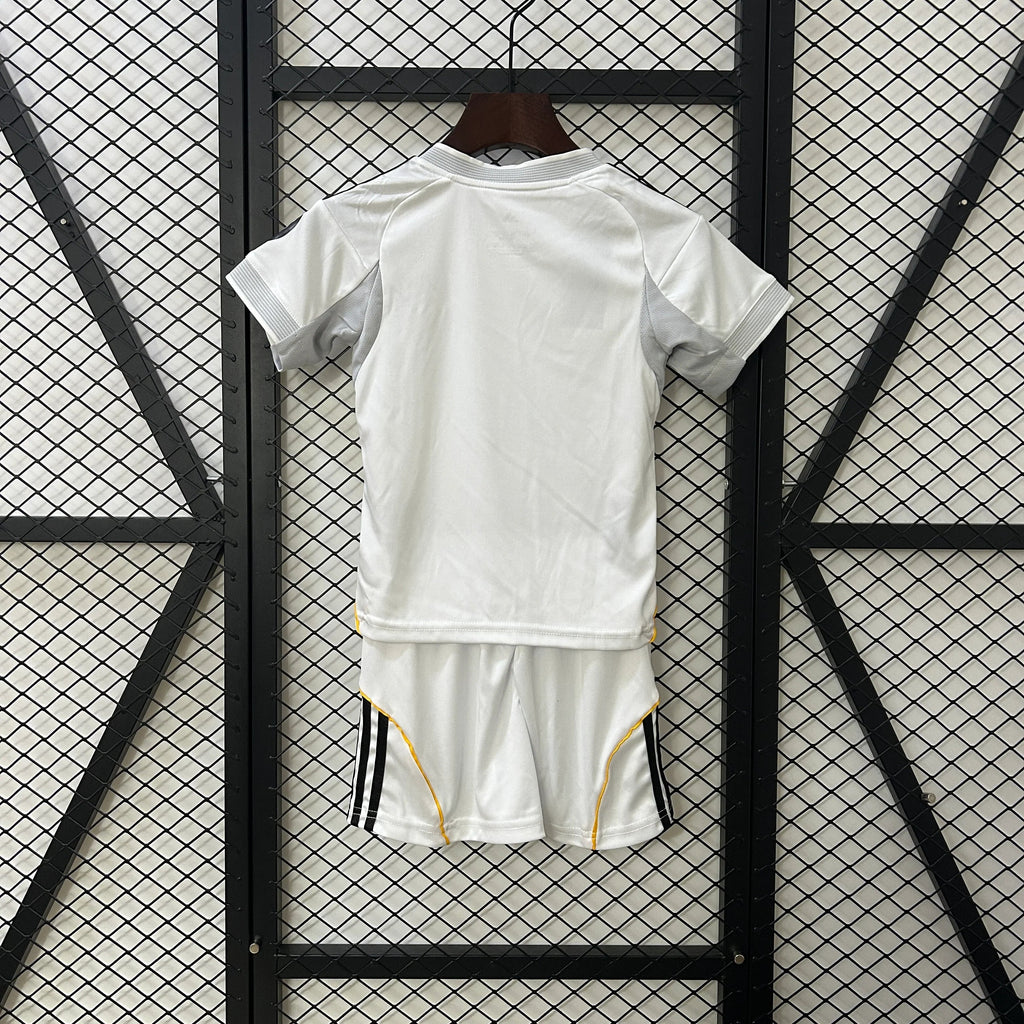 Real Madrid Niños 2025-26 - Fútbol Club Vintage