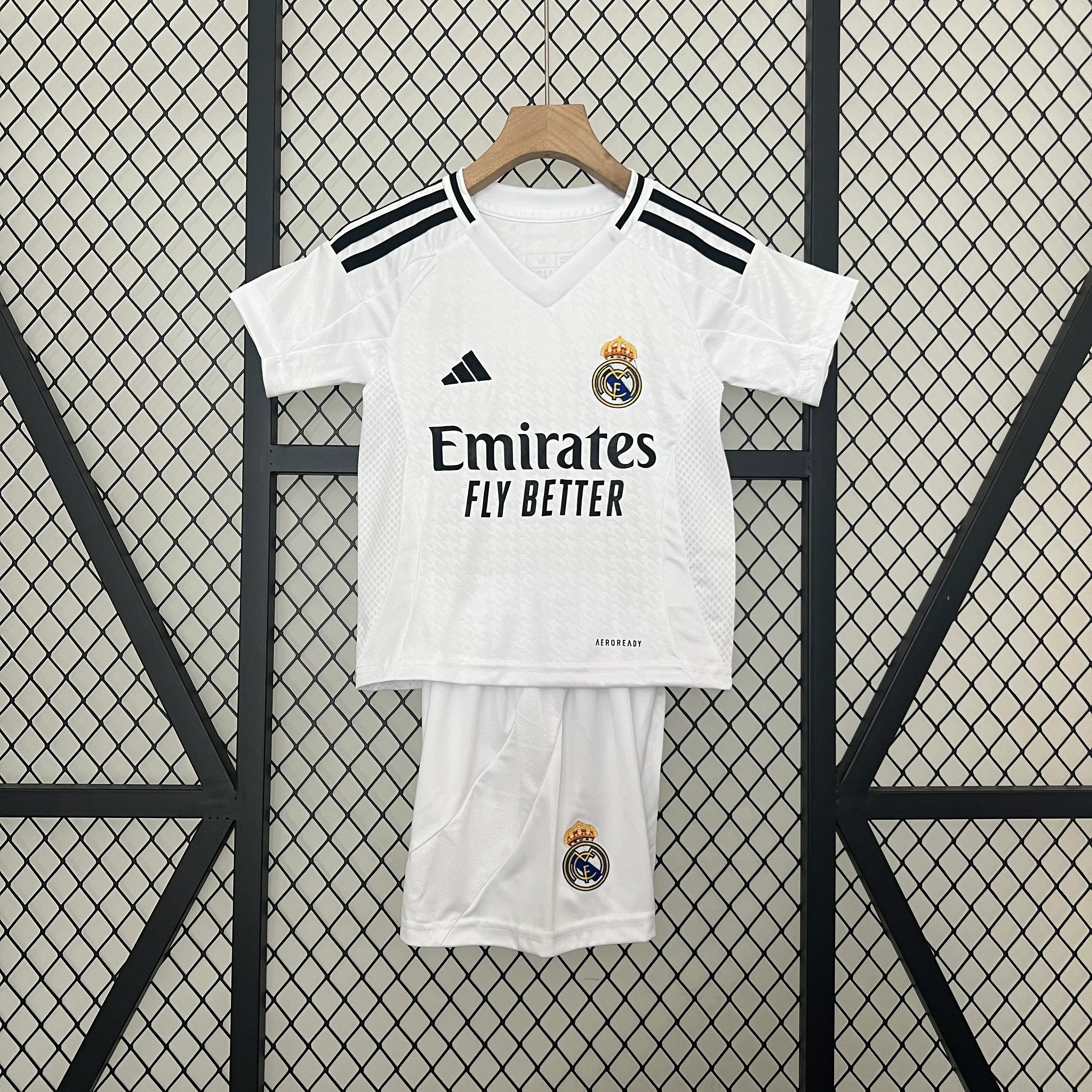 Real Madrid Niños 2024-25 - Fútbol Club Vintage
