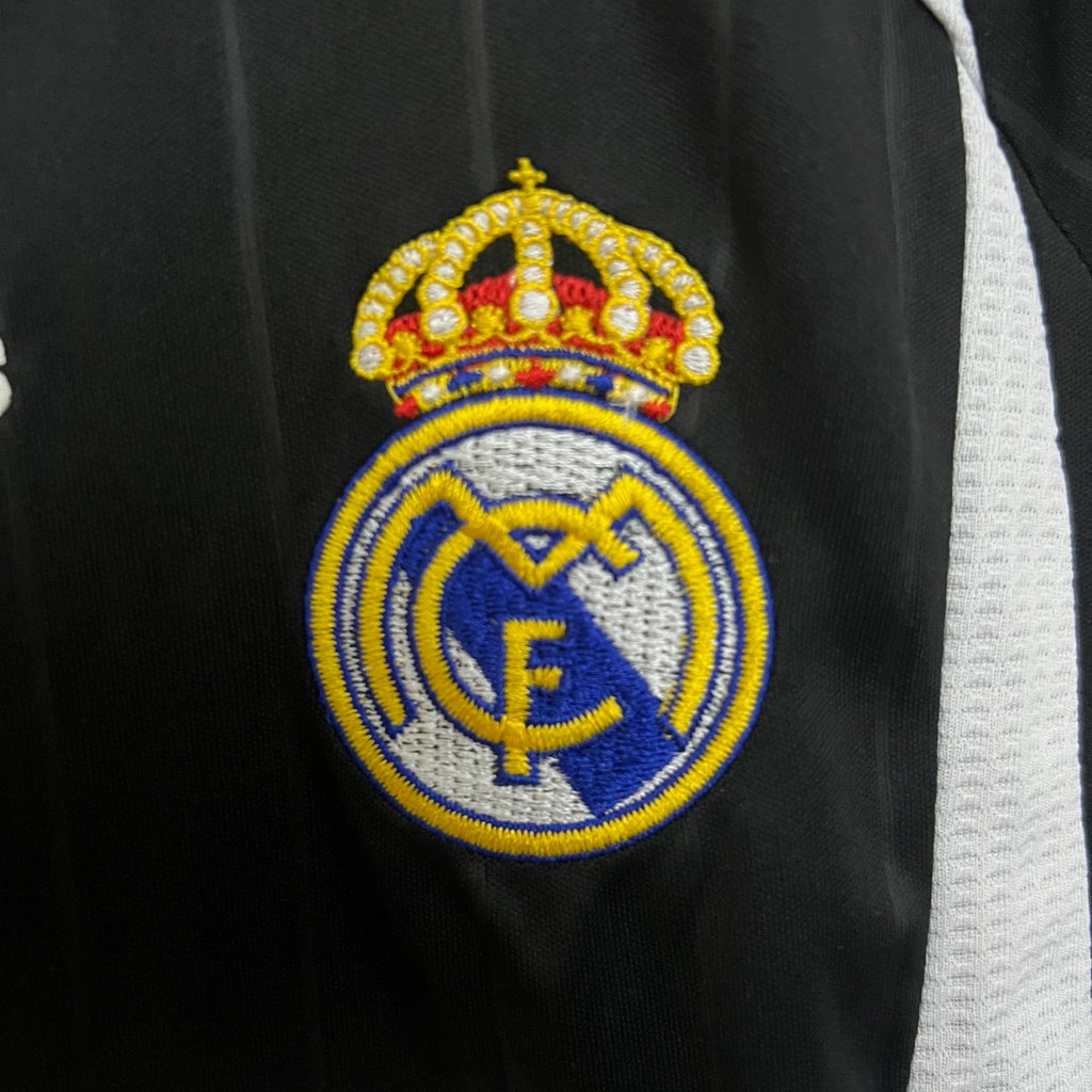 Retro Real Madrid Niños Visitante 2006-07 - Fútbol Club Vintage