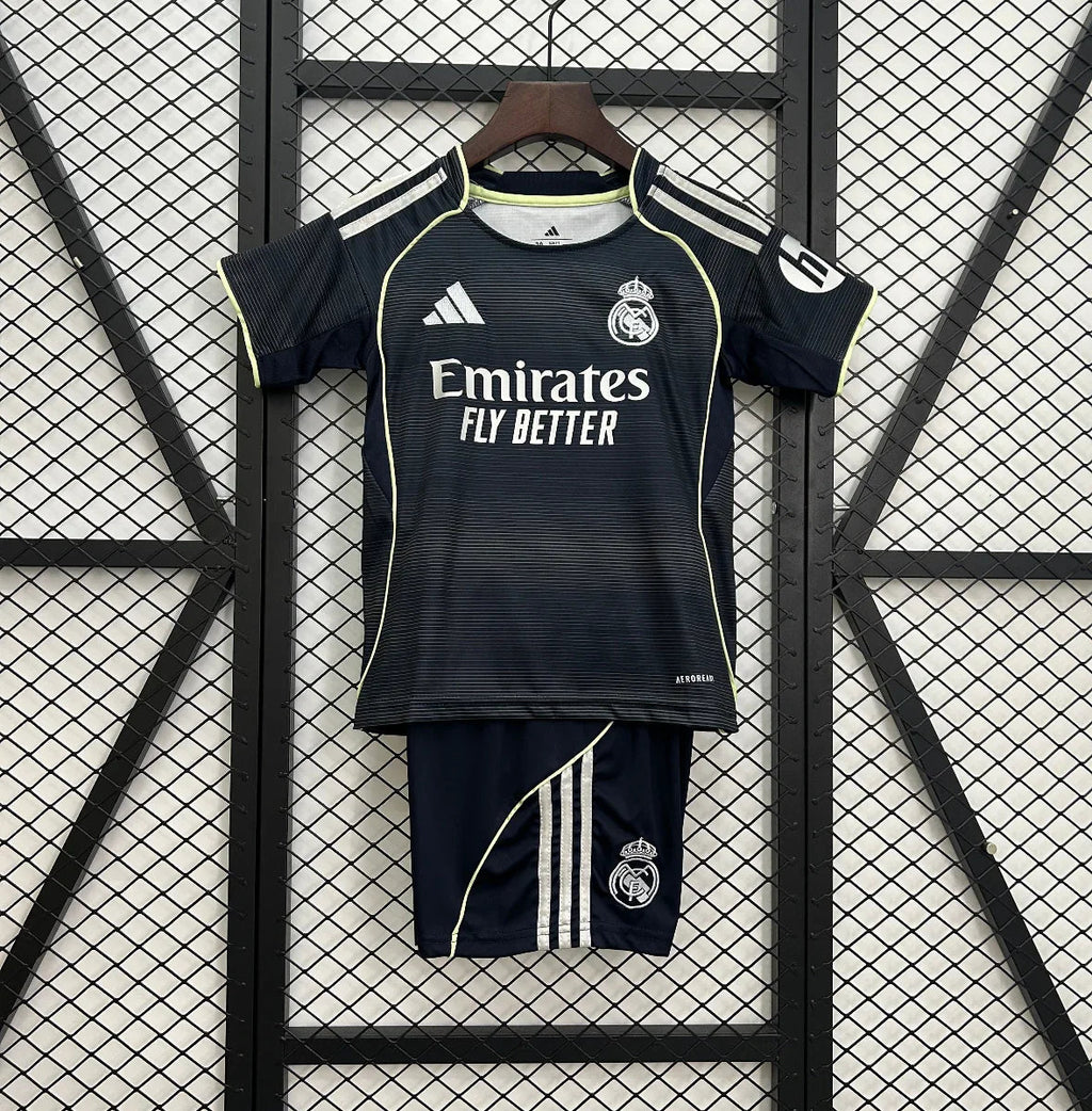 Real Madrid Niños Visitante 2025-26 - Fútbol Club Vintage