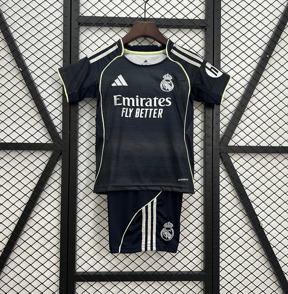 Real Madrid Niños Visitante 2025-26 - Fútbol Club Vintage