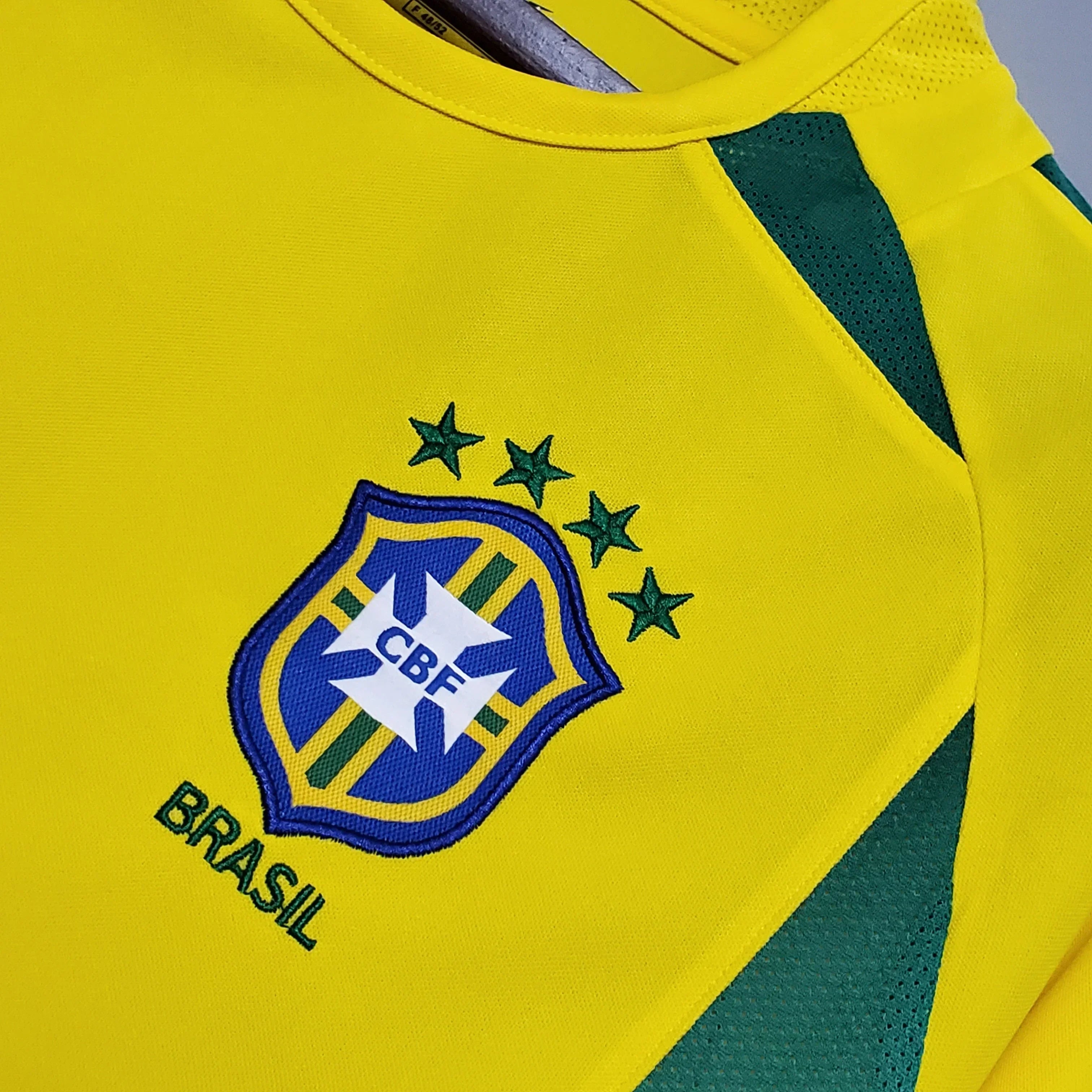 Camiseta Retro Brasil 2002 - Fútbol Club Vintage
