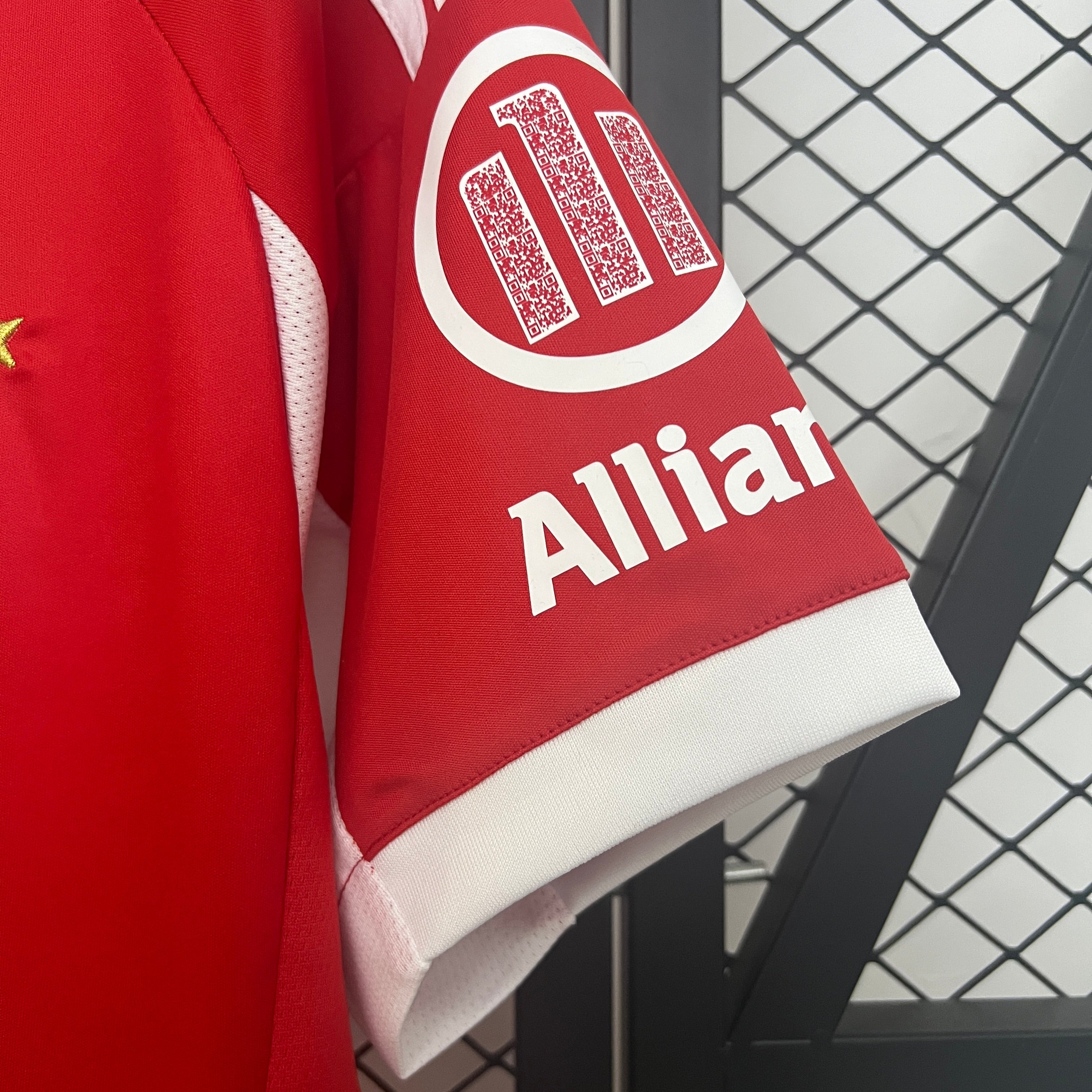 Camiseta del Bayern de Múnich 2025-26