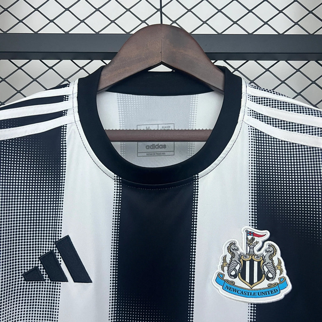 Camiseta Newcastle United 2025-26 - Fútbol Club Vintage