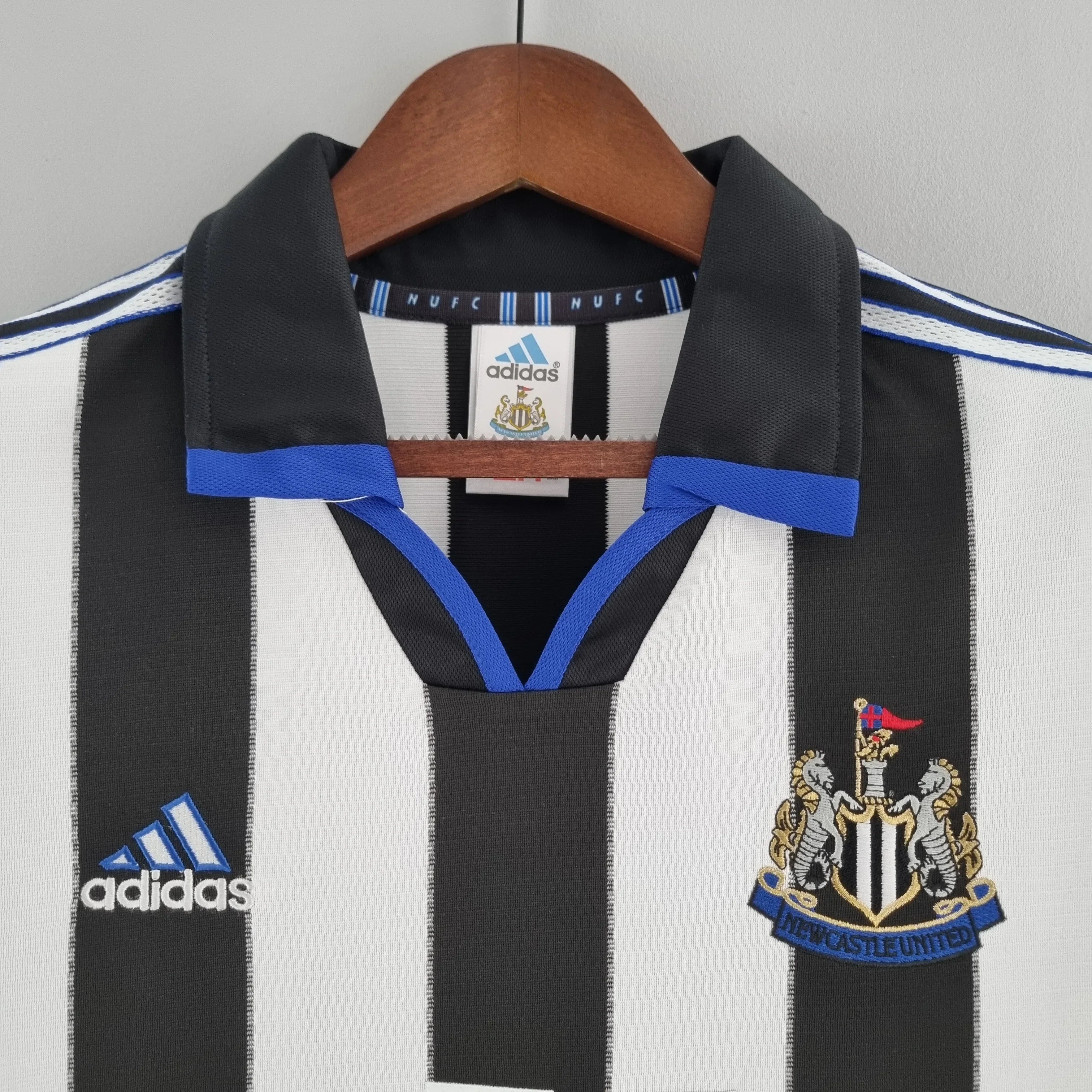 Camiseta Retro Newcastle United 2000-01 - Fútbol Club Vintage
