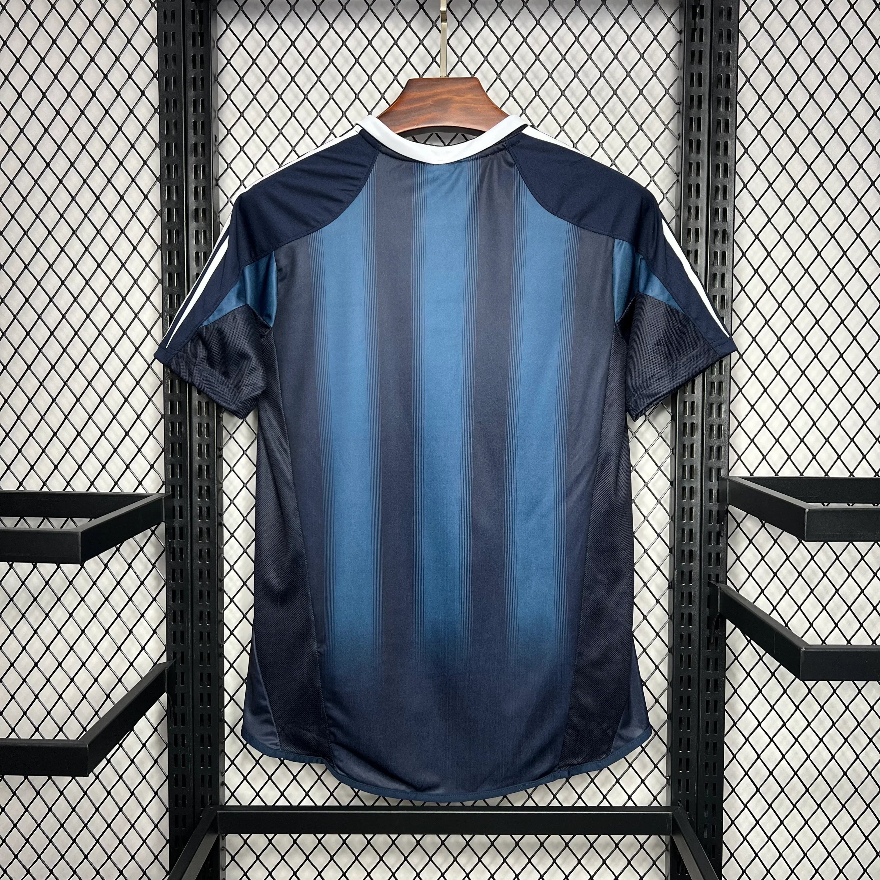 Camiseta Retro Newcastle United Visitante 2004-05 - Fútbol Club Vintage