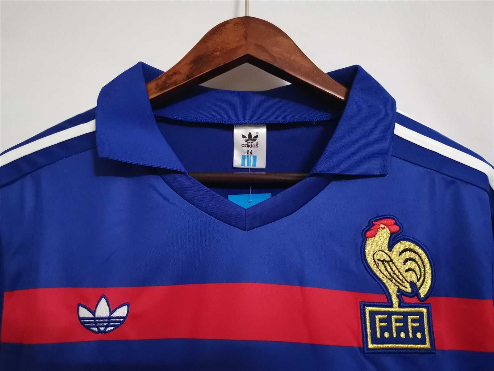 Platini Francia Visitante 1984 - Fútbol Club Vintage