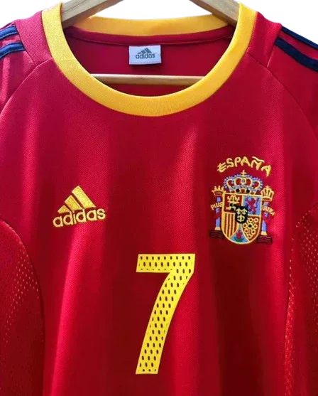 Camiseta Retro España 2002-04 Raúl González - Fútbol Club Vintage